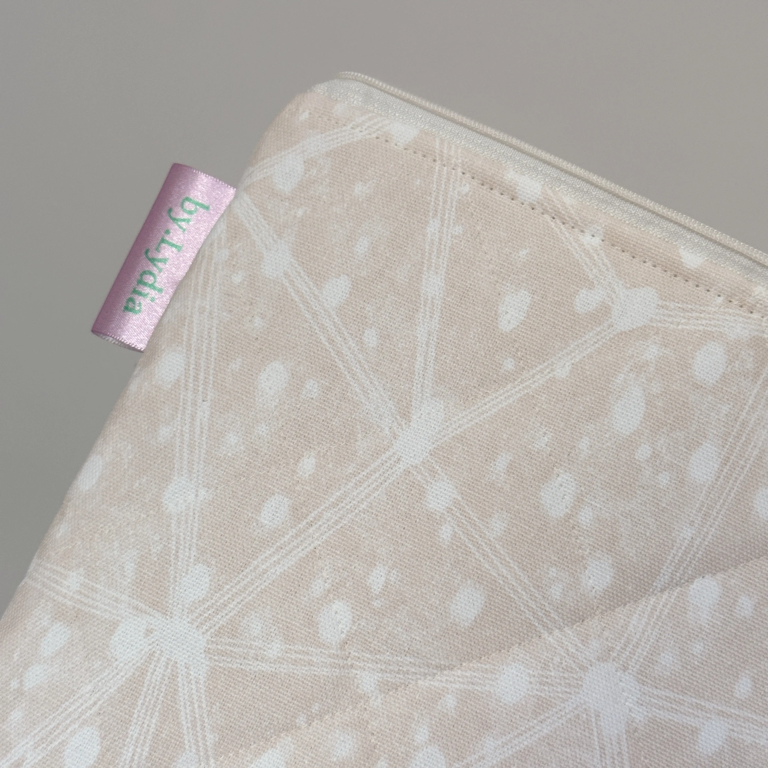 13" Laptop Pouch - Speckled Champagne
