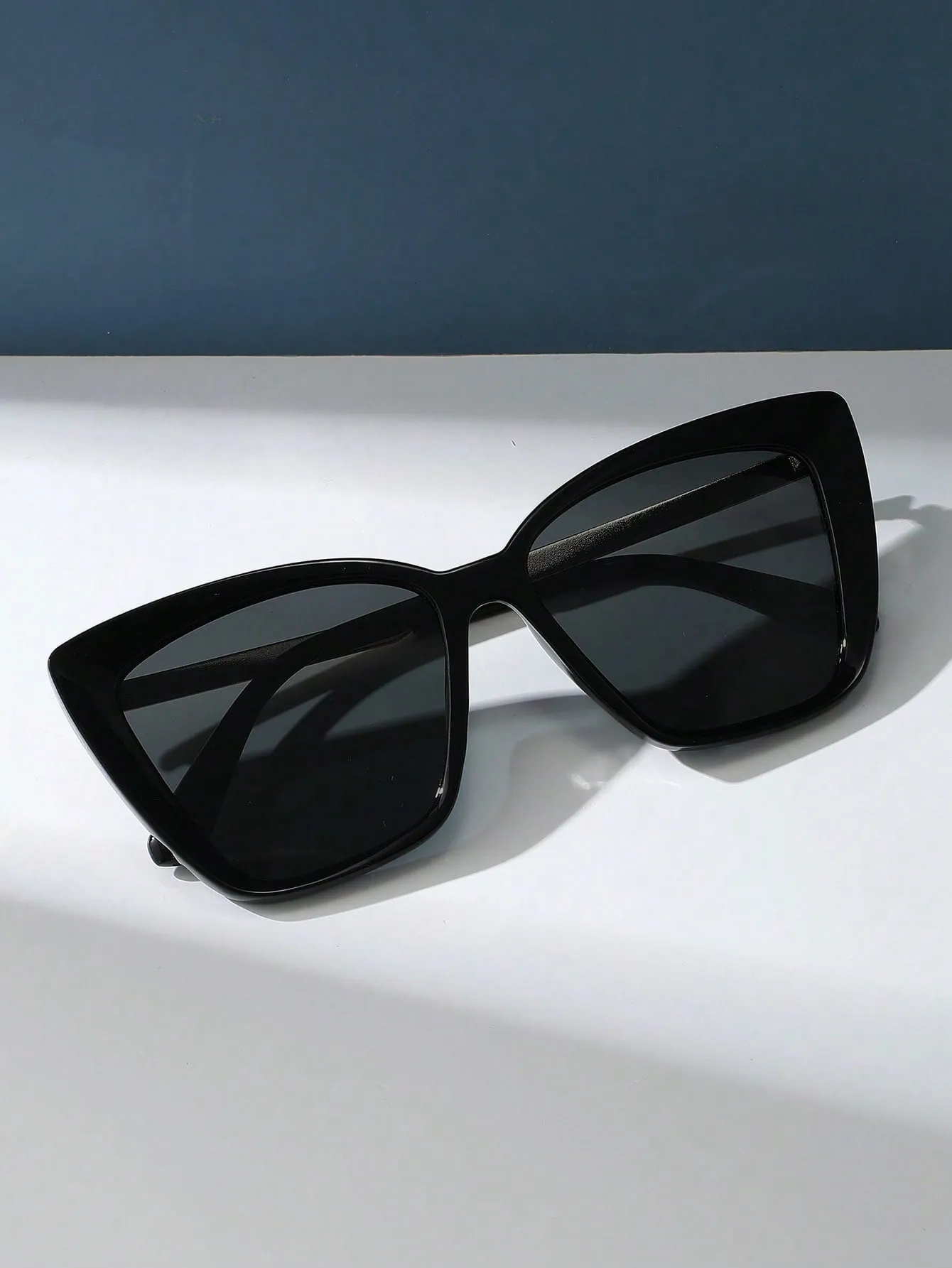 1pc Square Shape Metallic Sunglasses- FD ⚡