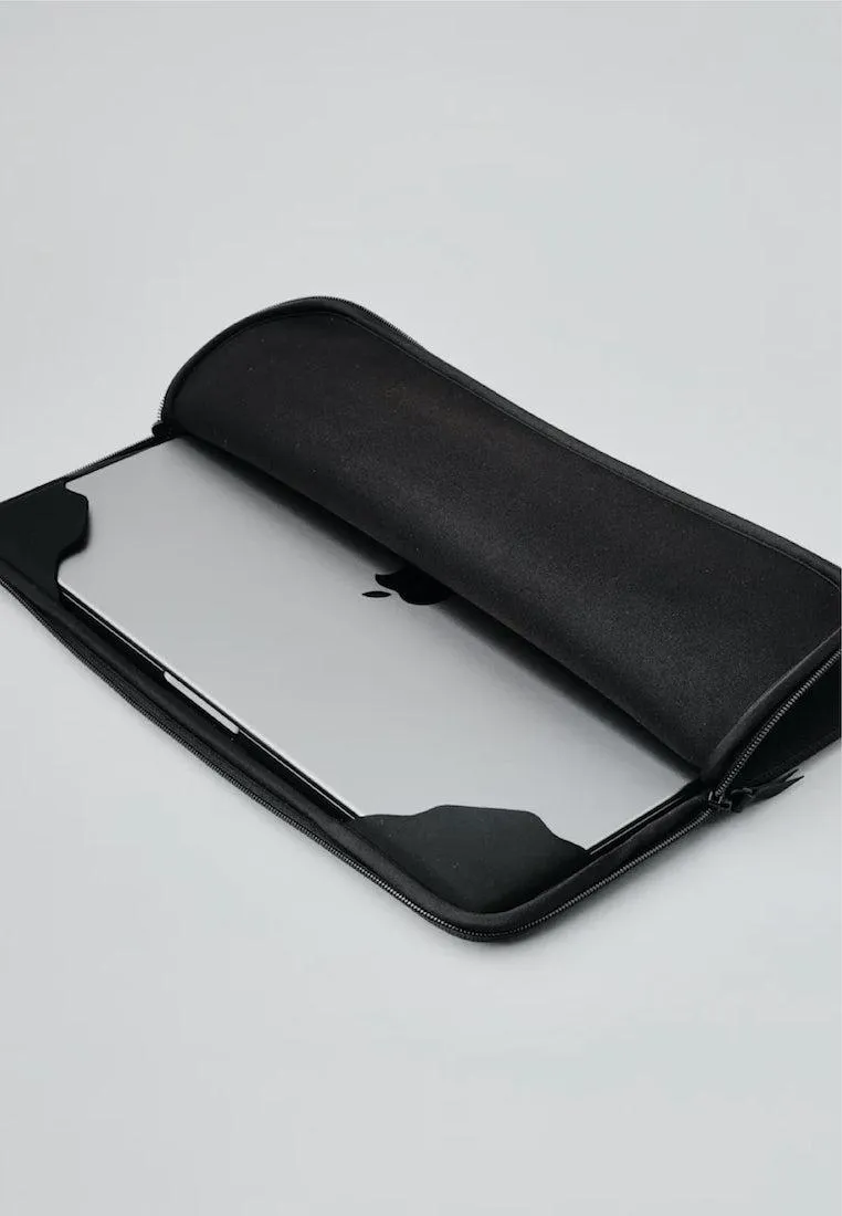 Alpaka Slim Laptop Sleeve 14 Inch