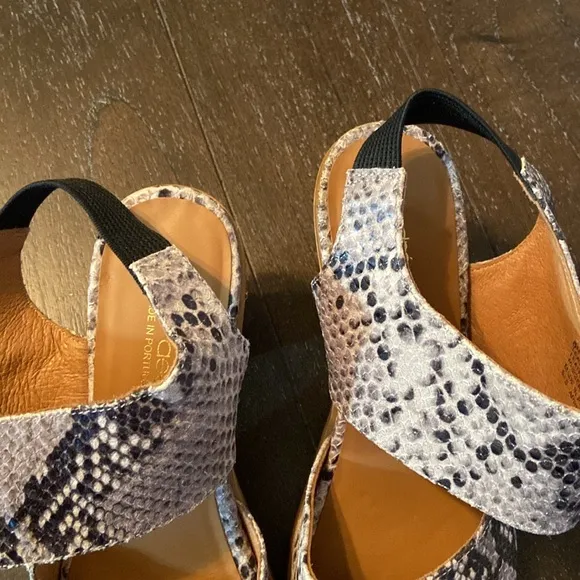 Andre Assous Pippa White Snake Block Heel Sandal Leather 8 Portugal‎ Sling Back