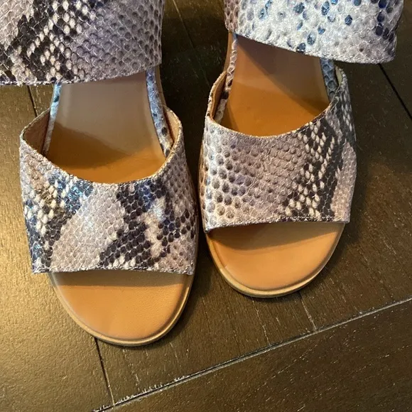 Andre Assous Pippa White Snake Block Heel Sandal Leather 8 Portugal‎ Sling Back