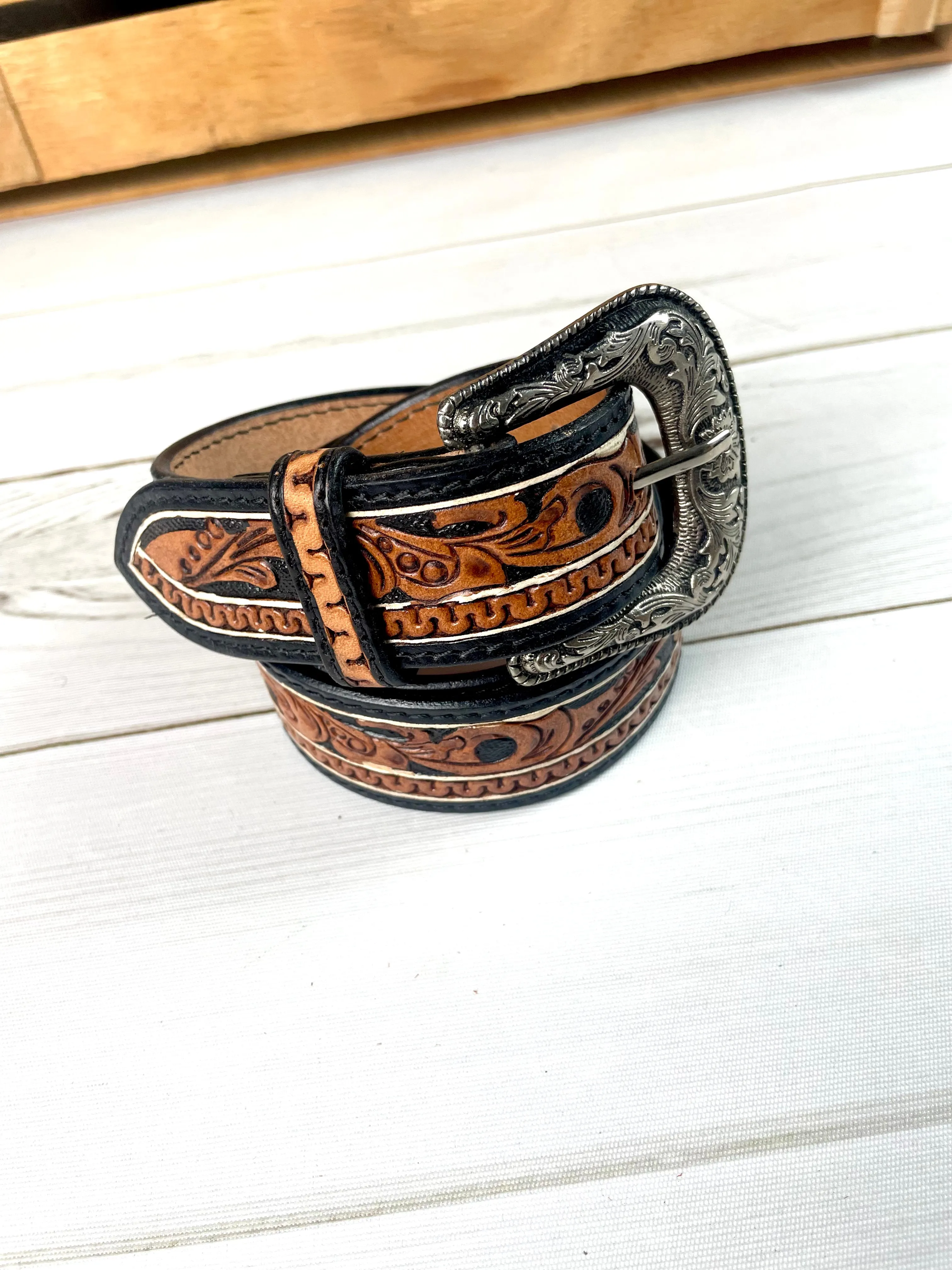 Black Border Tooled Leather Woman’s Belt