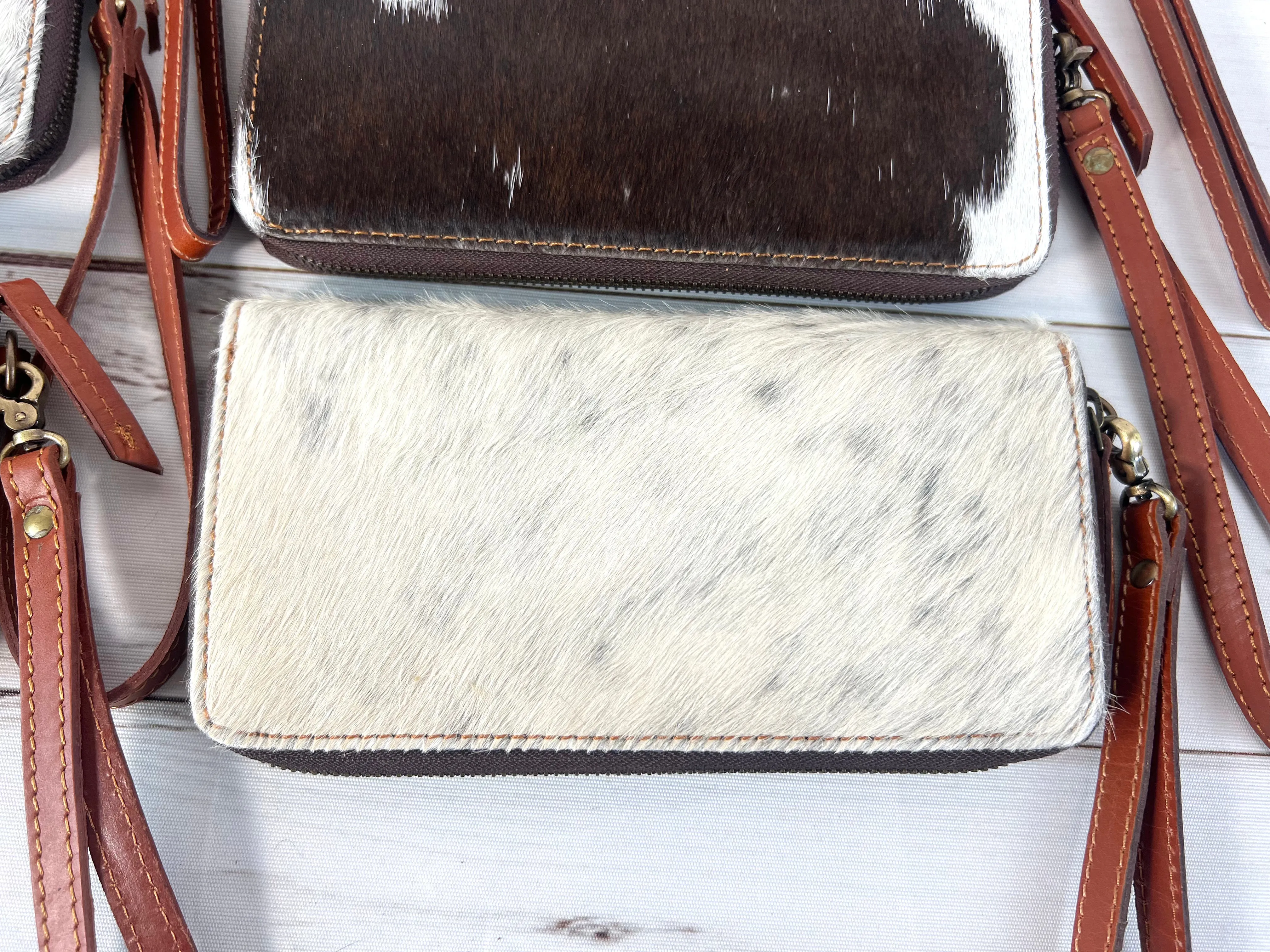 Brown Cowhide Leather Outer Wallet