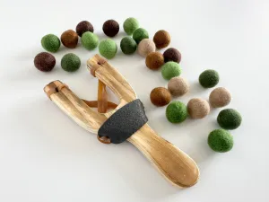 Camouflage Slingshot & Felt Ball Set