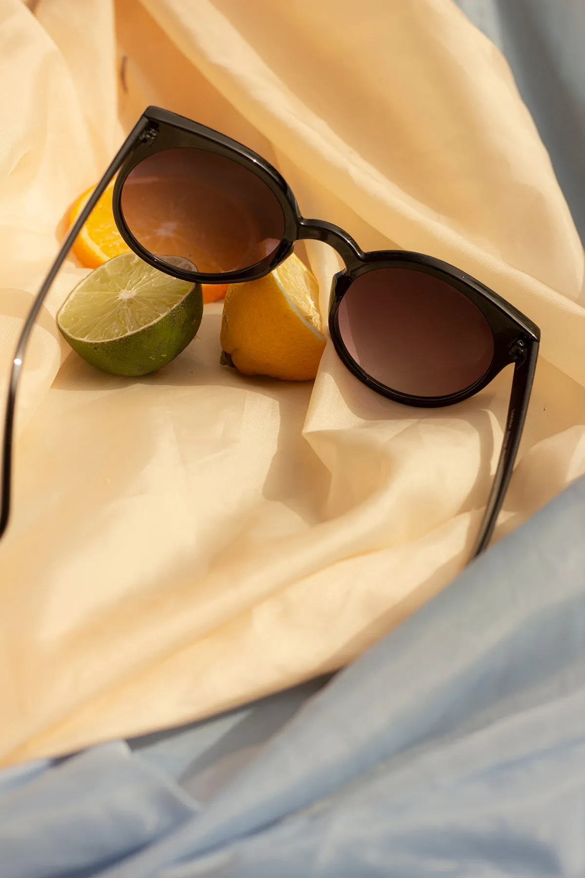 Cat Eye Sunglasses with Brow Line