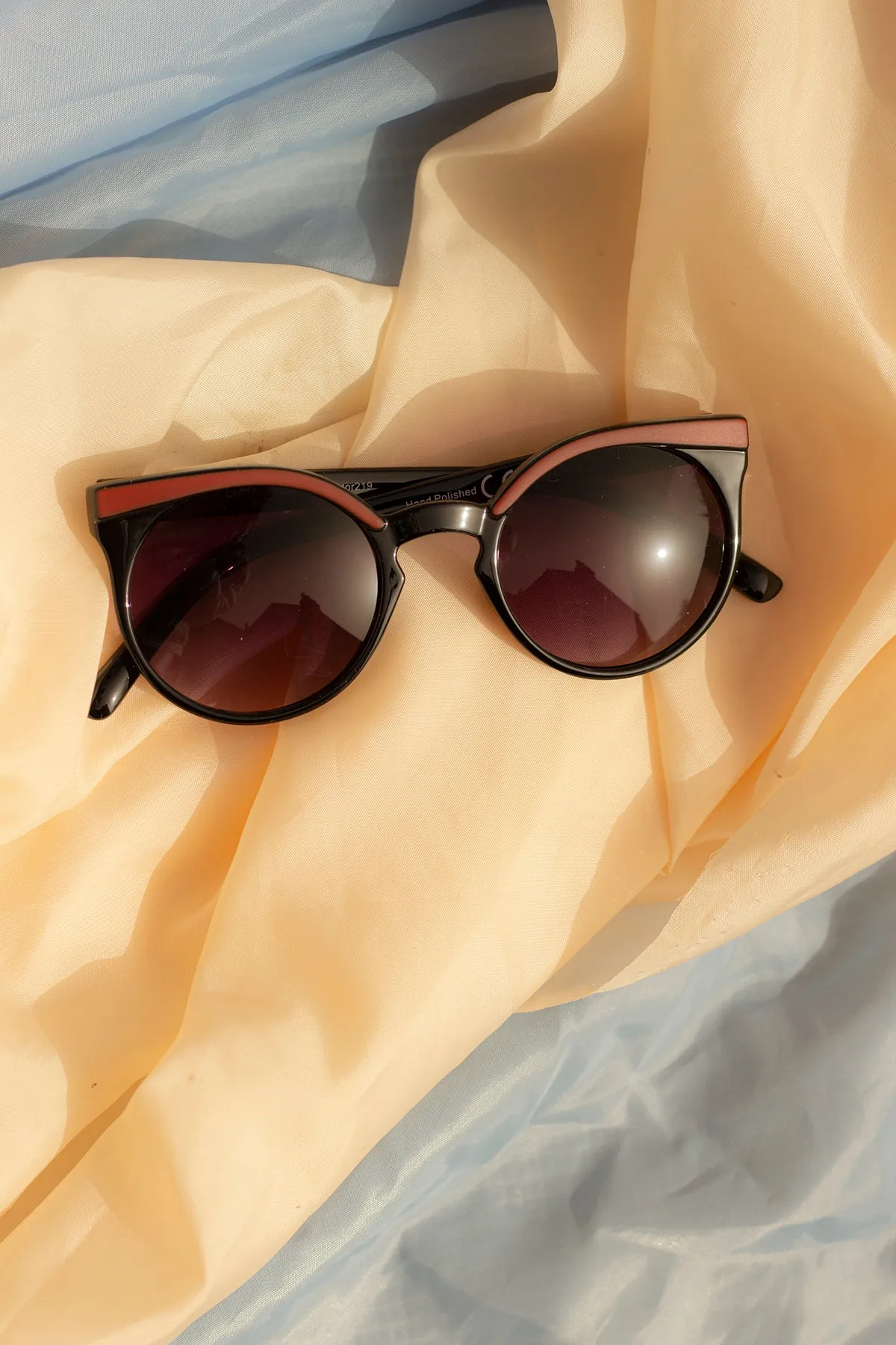 Cat Eye Sunglasses with Brow Line
