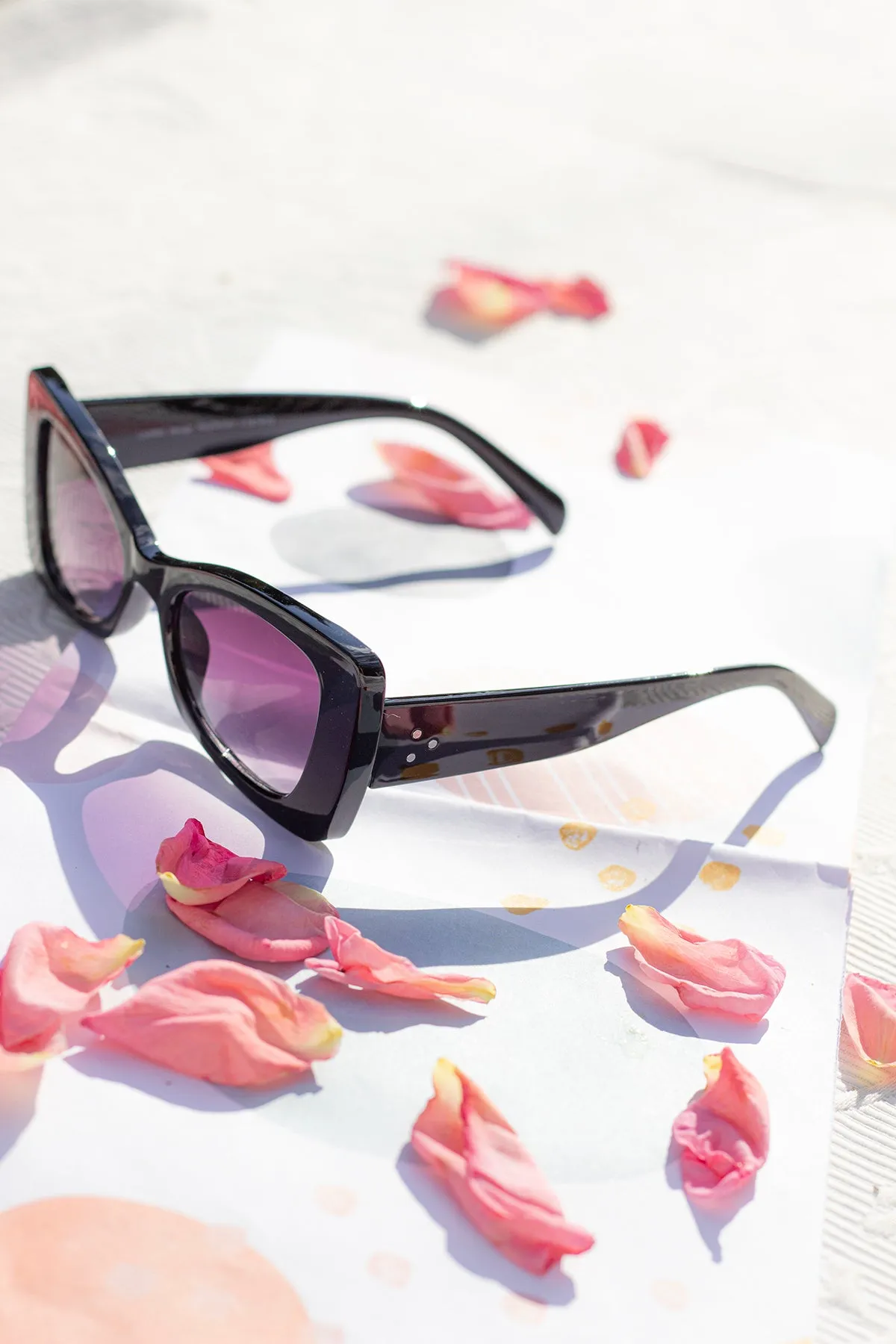 Chunky Triangle Cat Eye Sunglasses