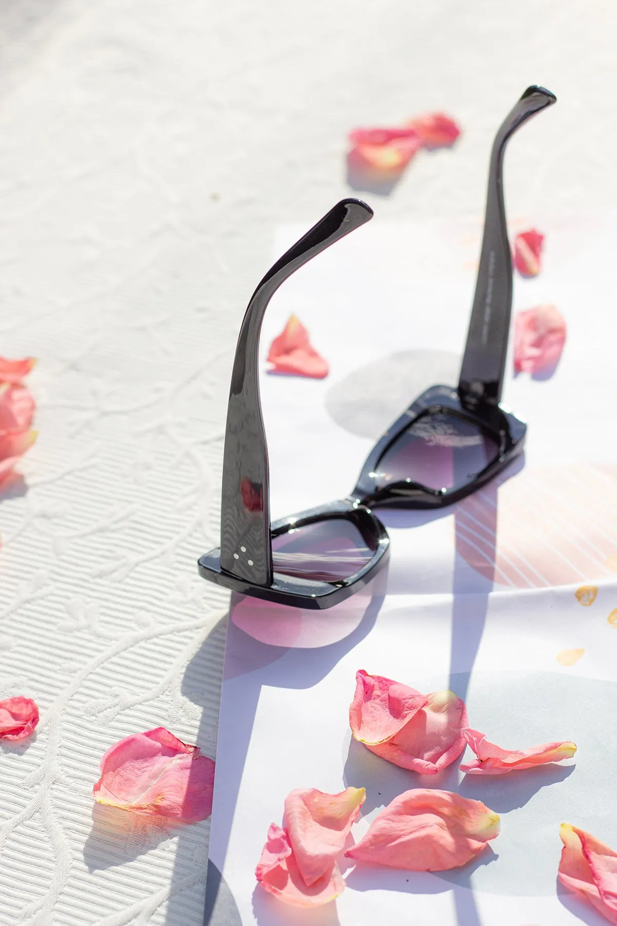 Chunky Triangle Cat Eye Sunglasses