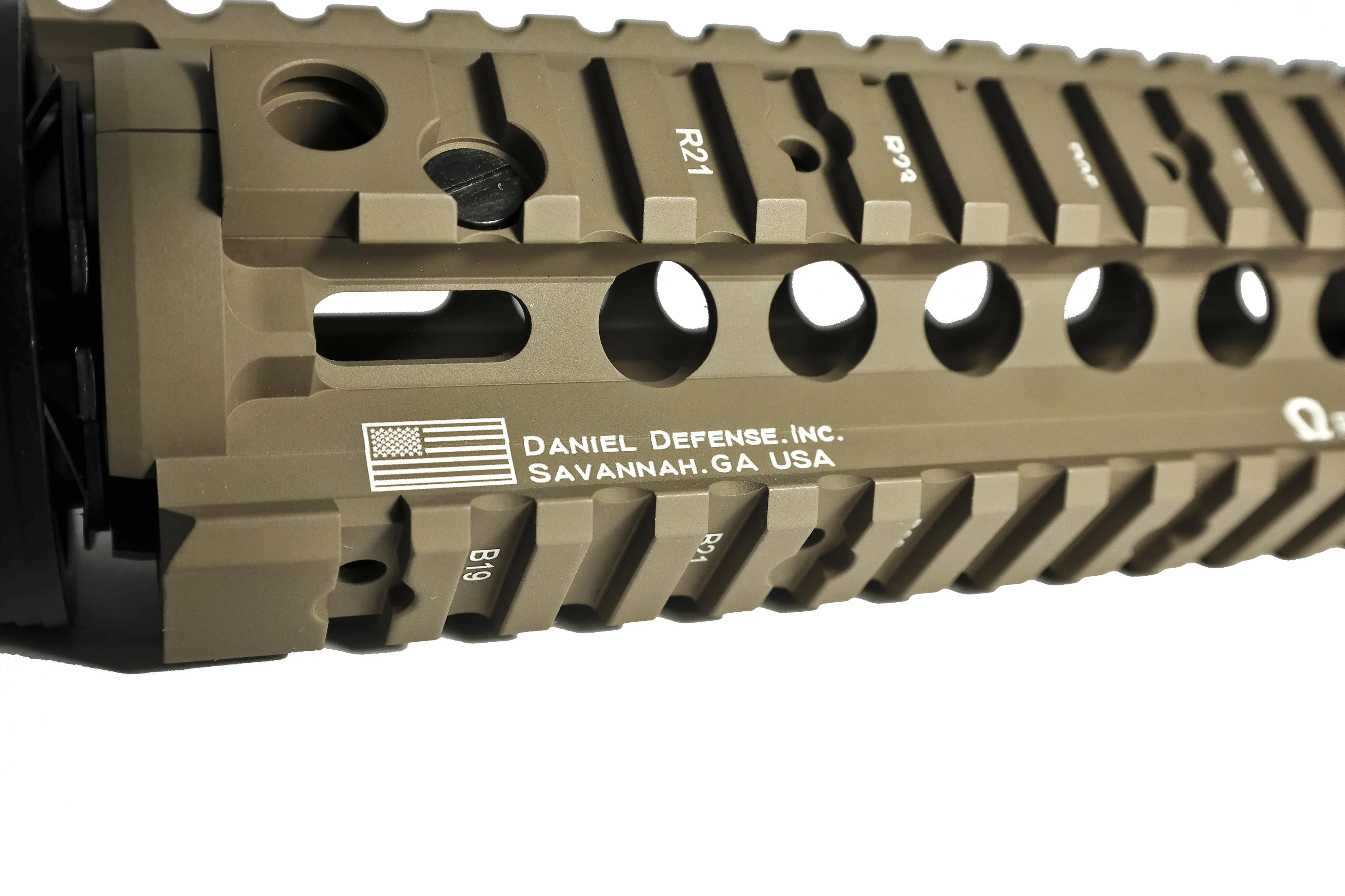 Daniel Defense OMEGA Handguard 7" Desert Earth (AFSOC Version)