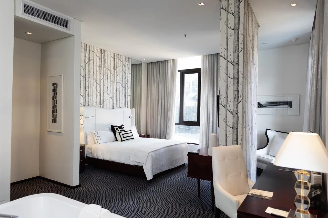 DAVINCI Hotel & Suites