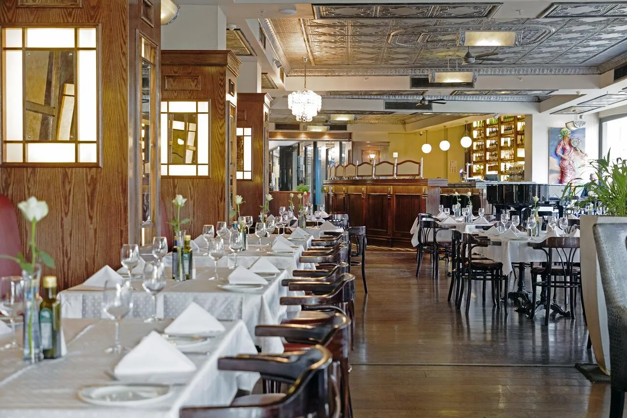 DAVINCI Hotel & Suites