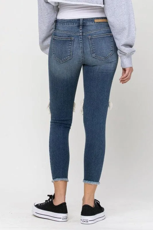 DISTRESSED SKINNY JEANS