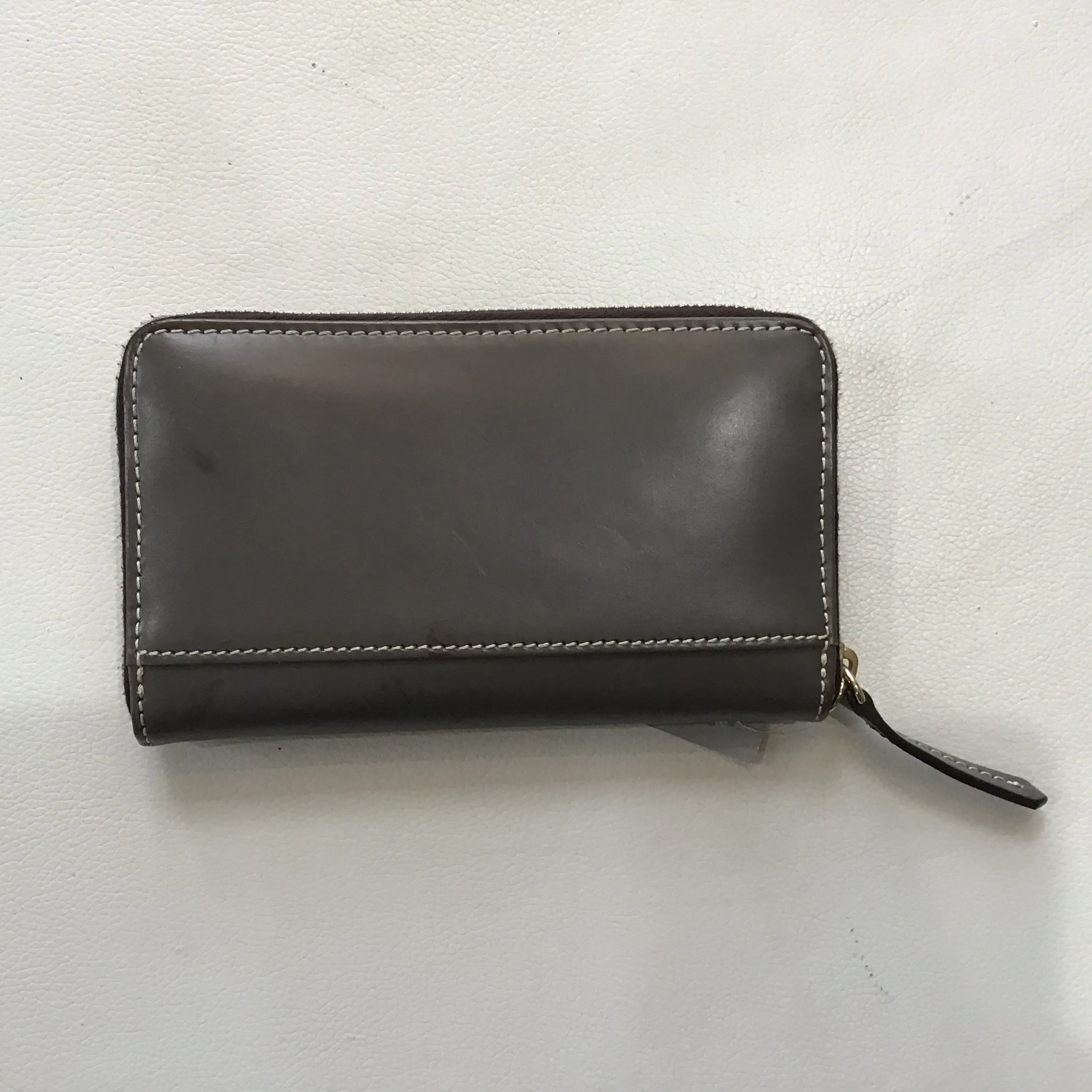 DOONEY & BOURKE Gray Sellerina Wristlet Wallet