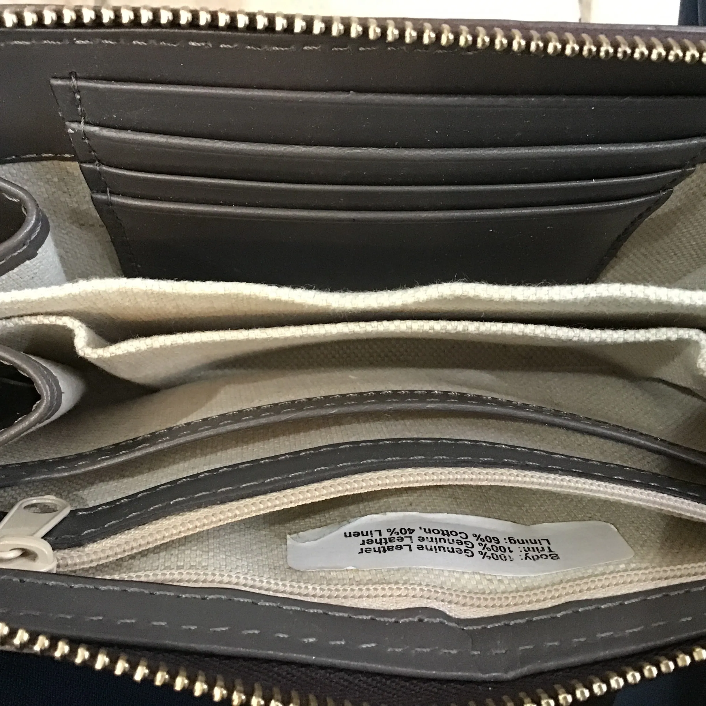 DOONEY & BOURKE Gray Sellerina Wristlet Wallet