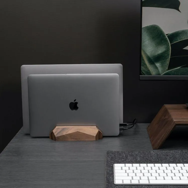 Dual vertical laptop stand - Oakywood