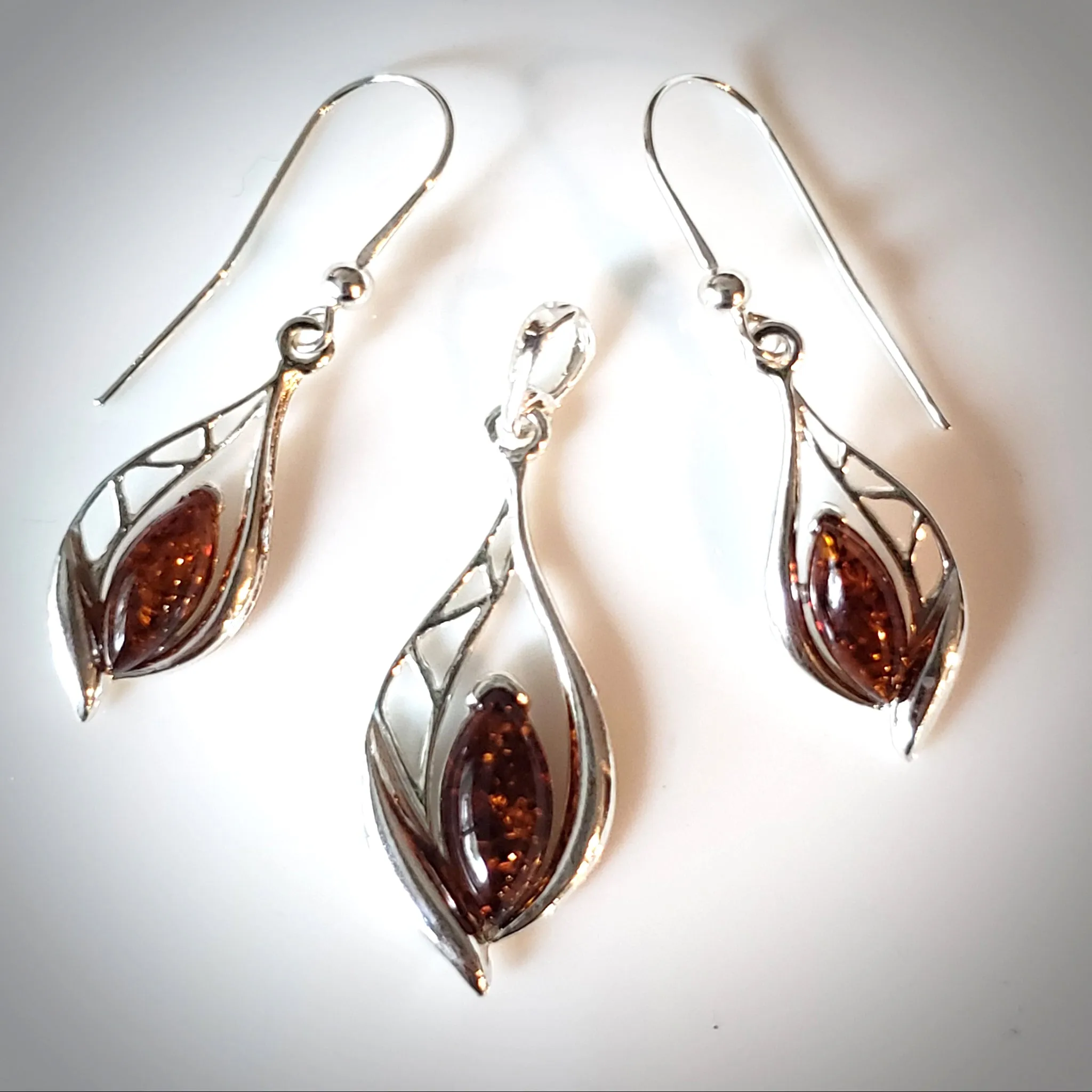 Elegant Sterling Silver Amber Jewelry Set
