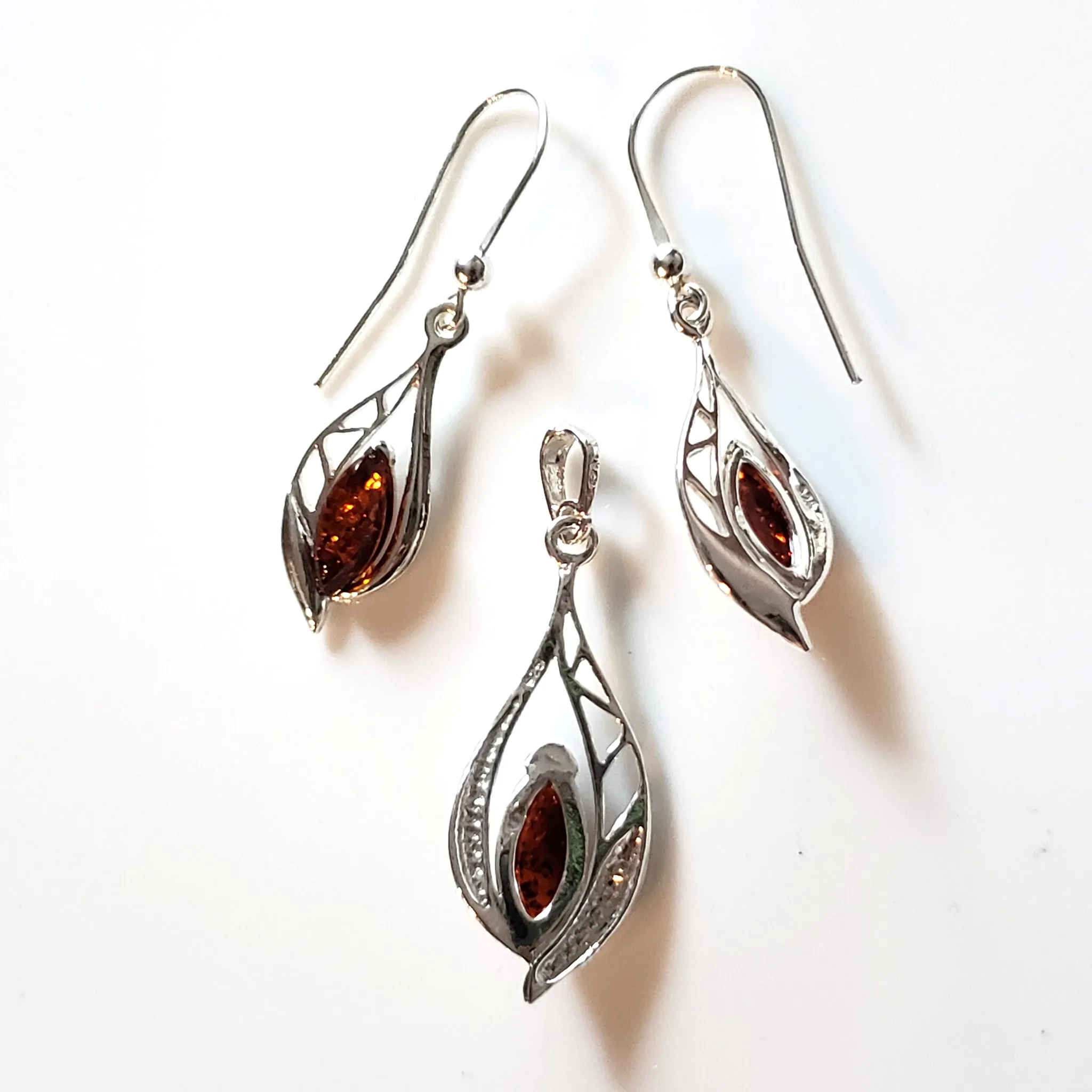 Elegant Sterling Silver Amber Jewelry Set
