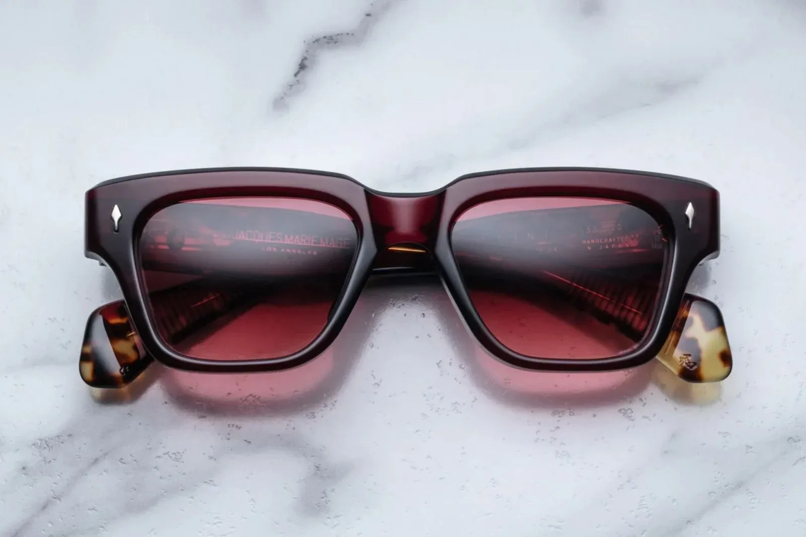 Fellini - Burgundy