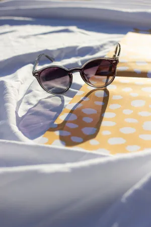 Front Lens Rounded Classic Pin Sunglasses