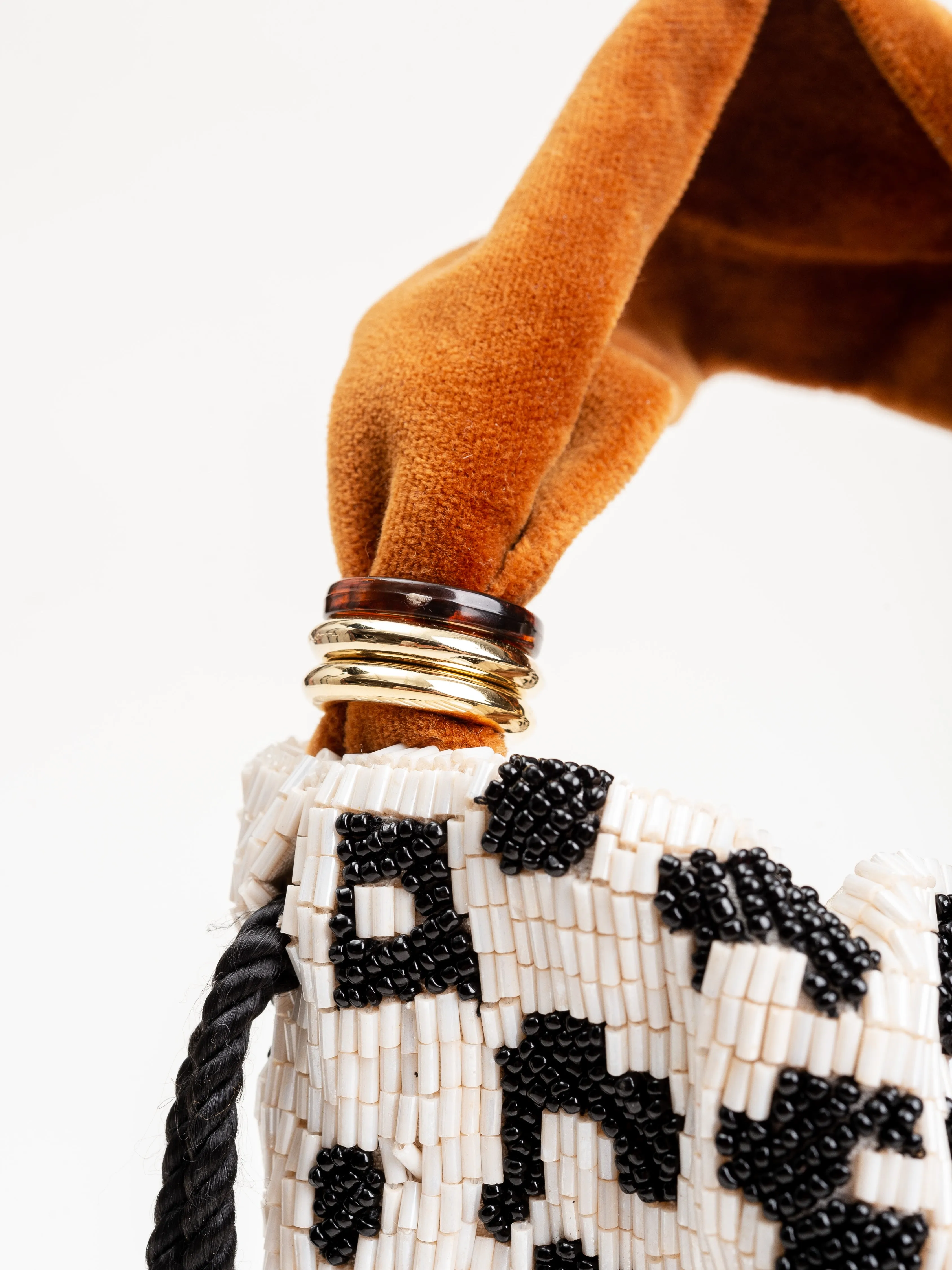 gala wristlet - black and white spot