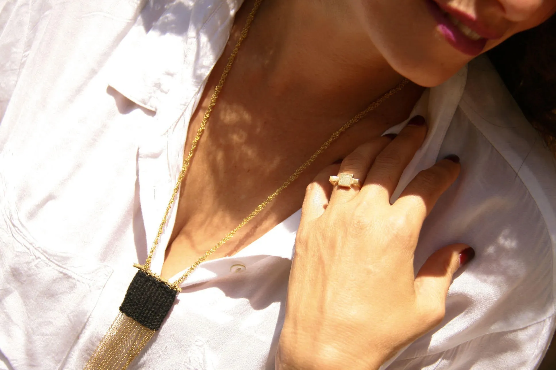 Geometric Square Frame Concrete Ring