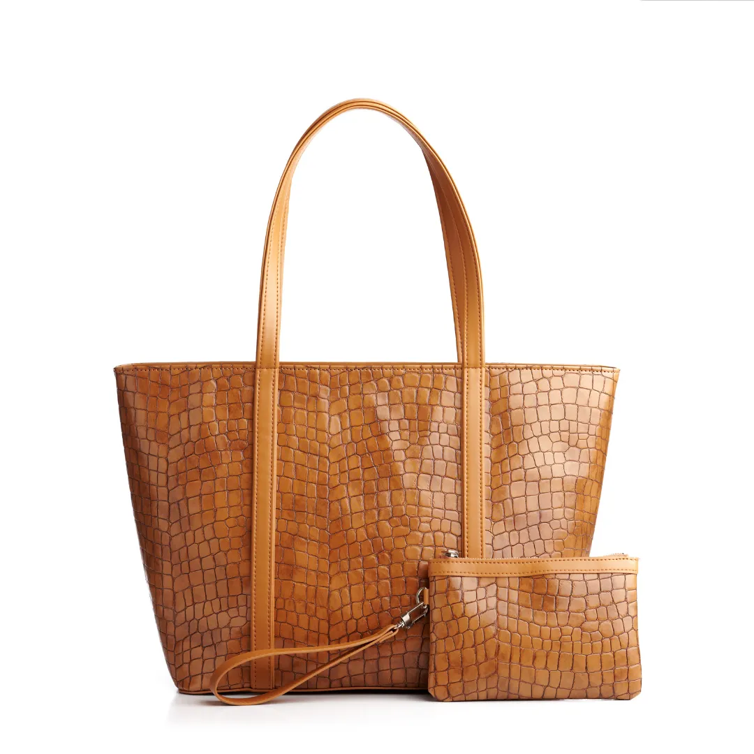 Glades Coquina Wristlet