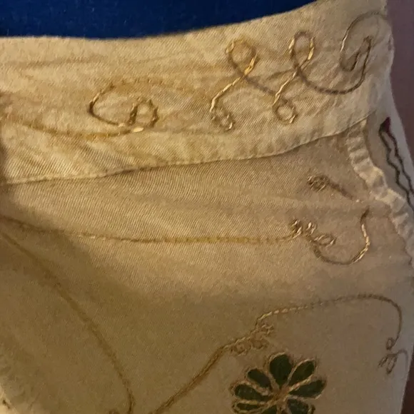 Gorgeous vintage long embroidered wraparound beige skirt made in India (mlb)