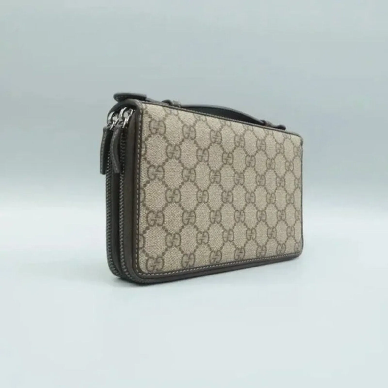 GUCCI Brown GG Canvas Clutch Bag