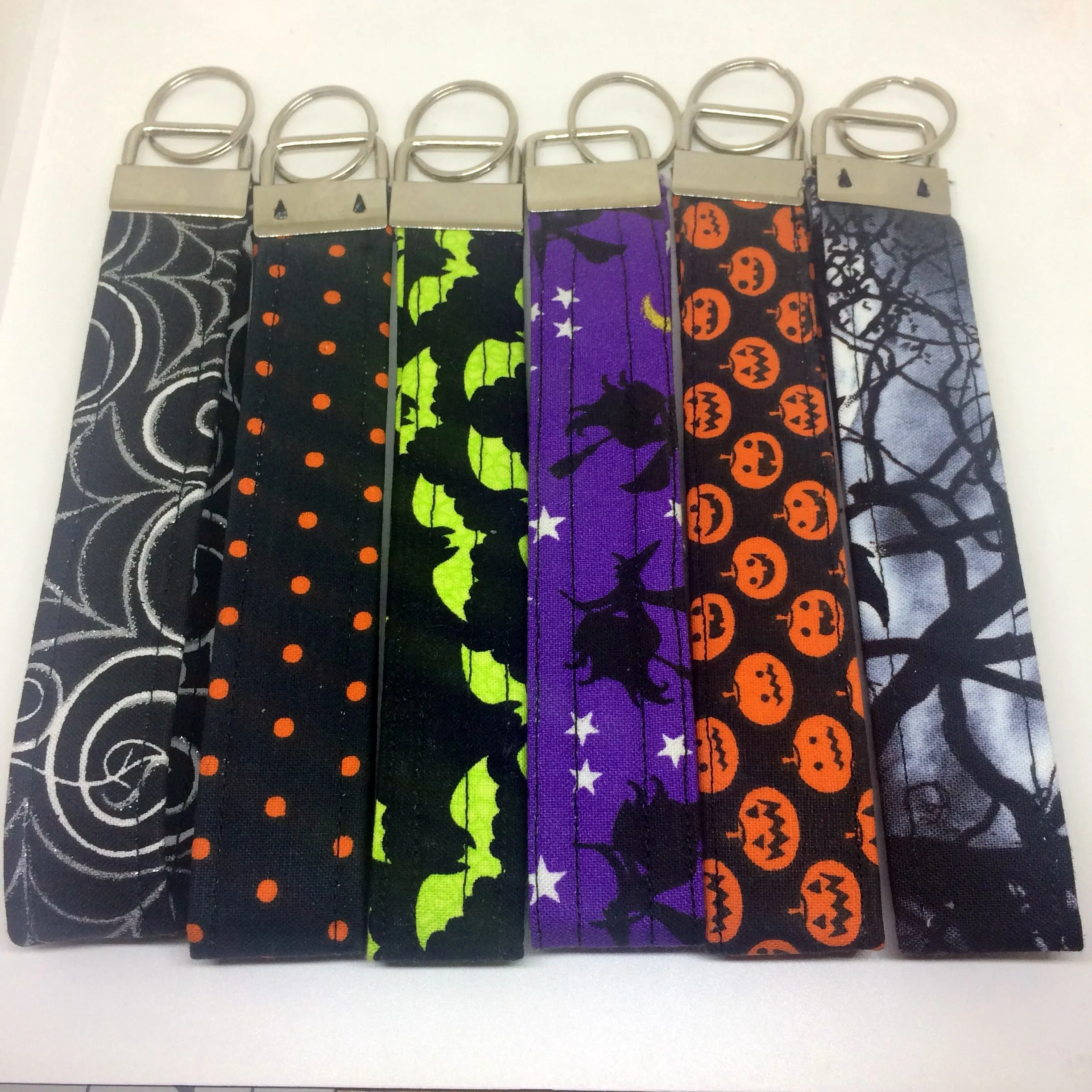 Halloween Key Fob Wristlet / Halloween Key Chain / 6 Halloween Designs