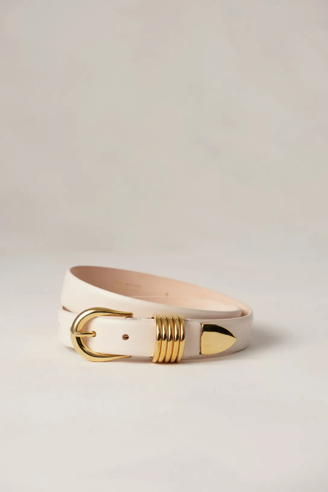 Hollyhock | Ivory / Gold