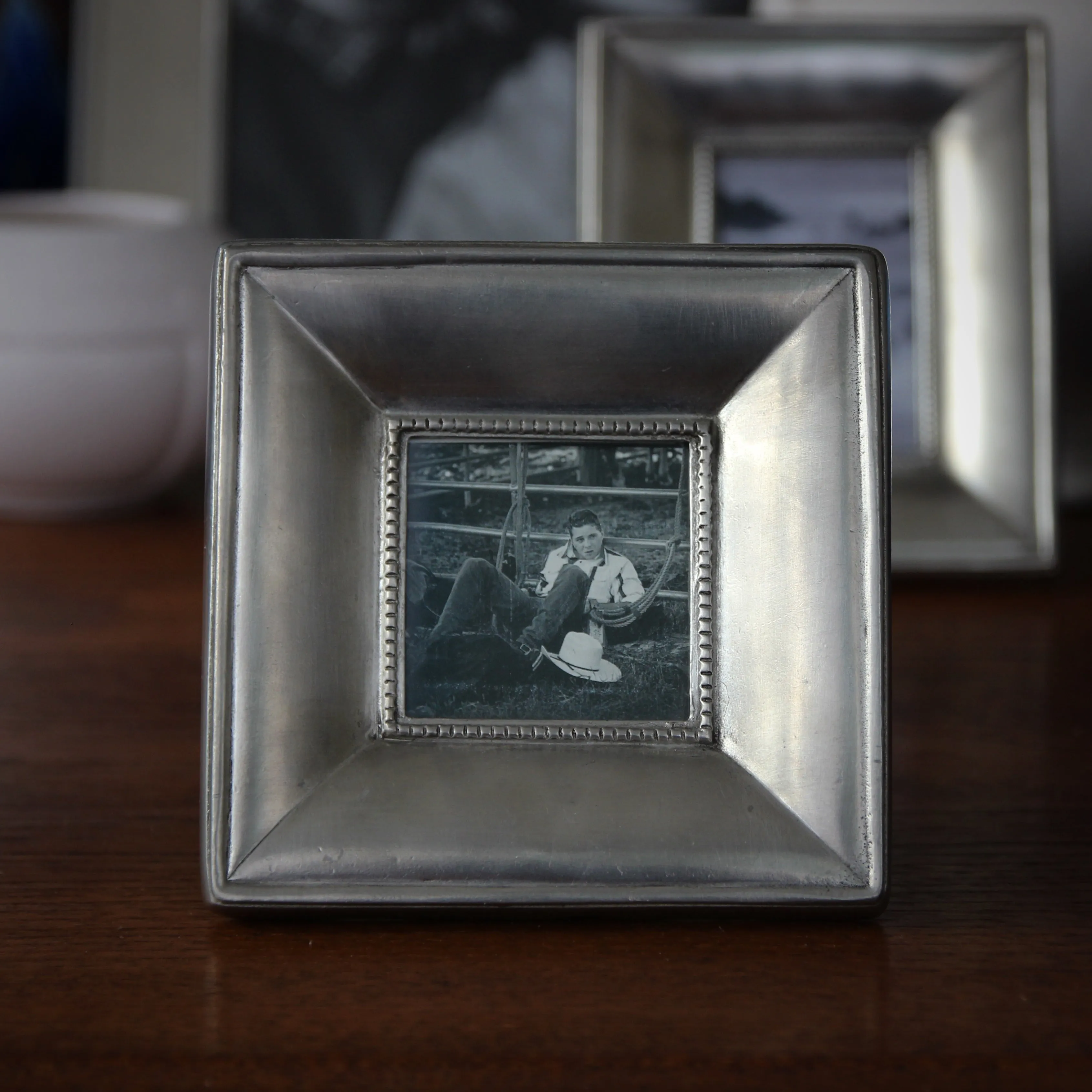 Italian Ogee Frame (2.25 Sq.)