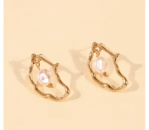 Kryssy - African Pearl Geometric Elegant Earrings