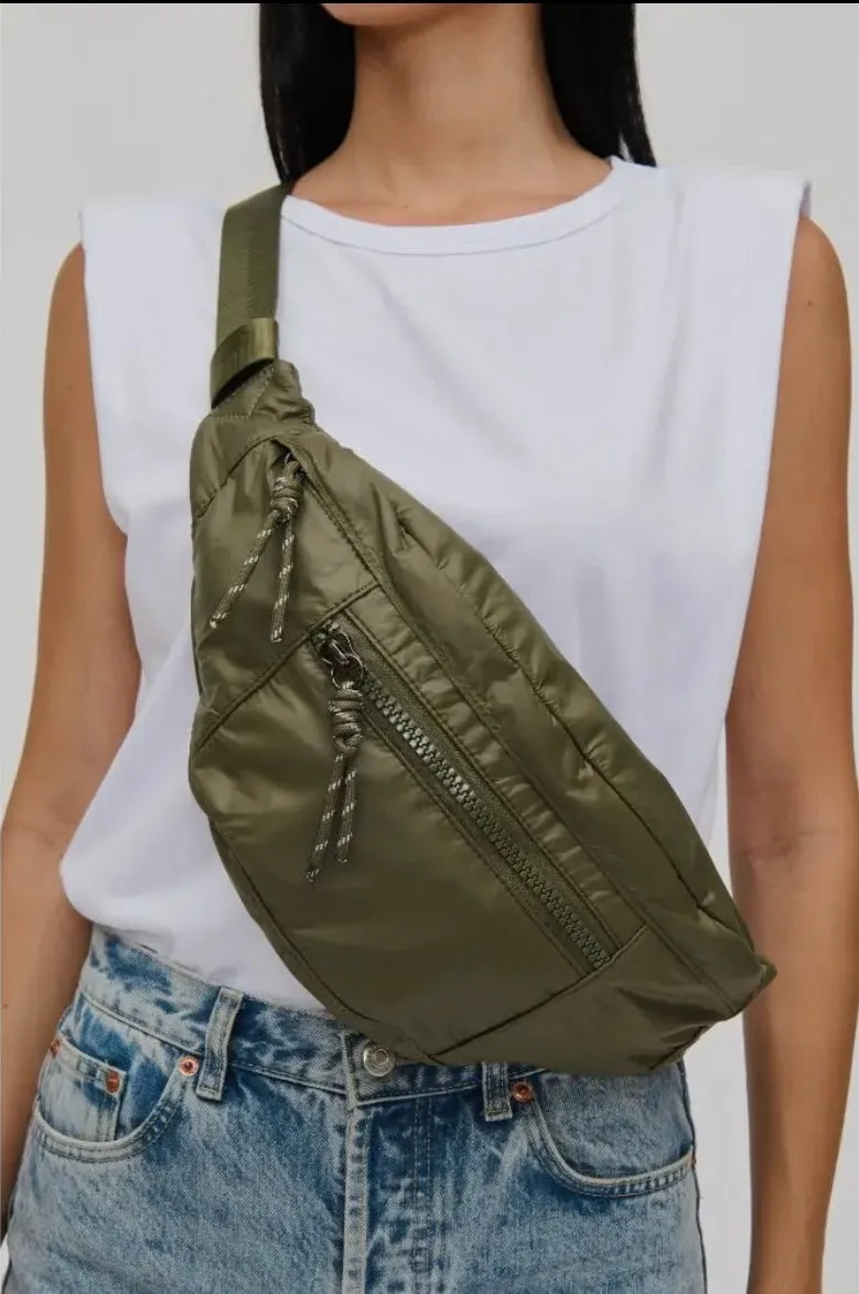 Laurence belt bag