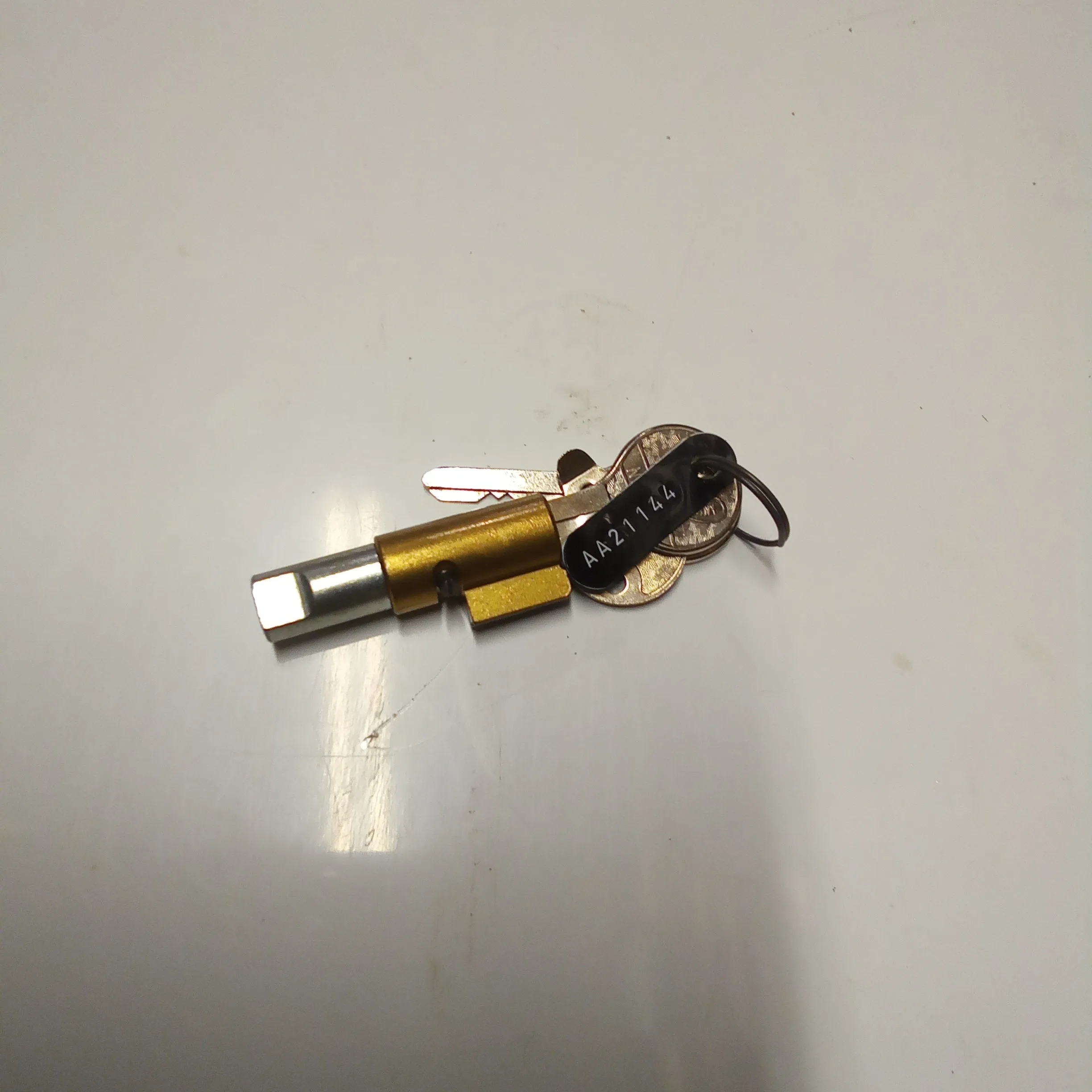 LOCK (#28782550)