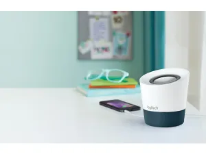 Logitech Z51 Bocina Portátil, Alámbrico, 5 W, Usb, Blanco 980 001266