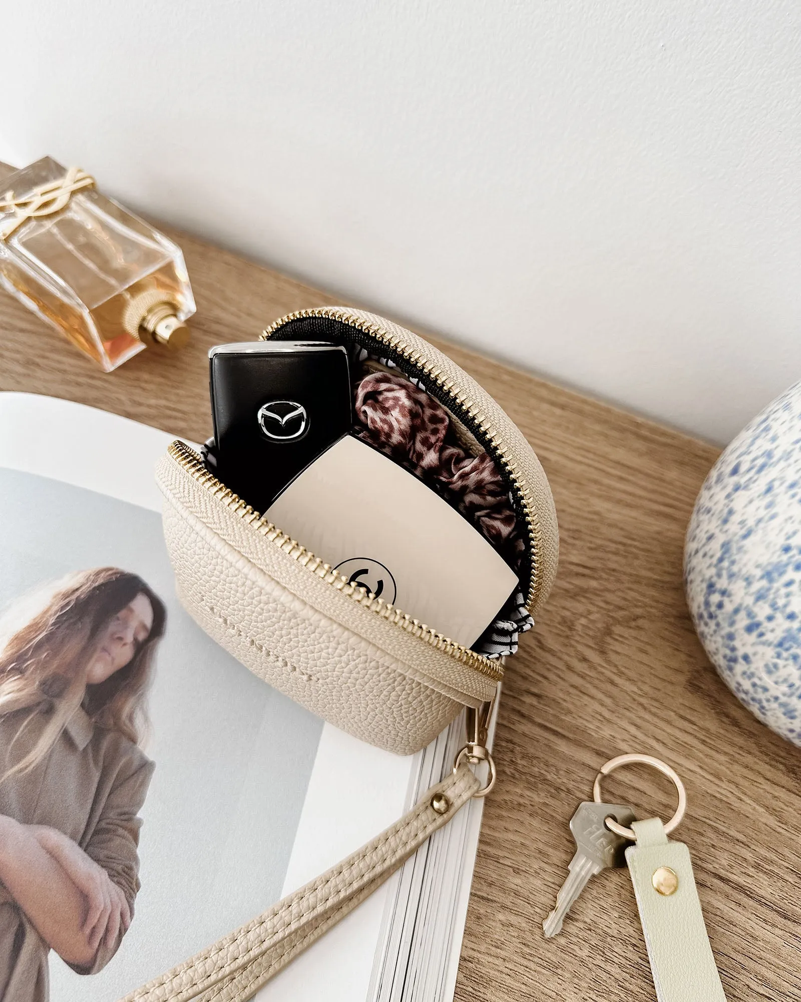 LOUENHIDE PAIGE PURSE - OAT