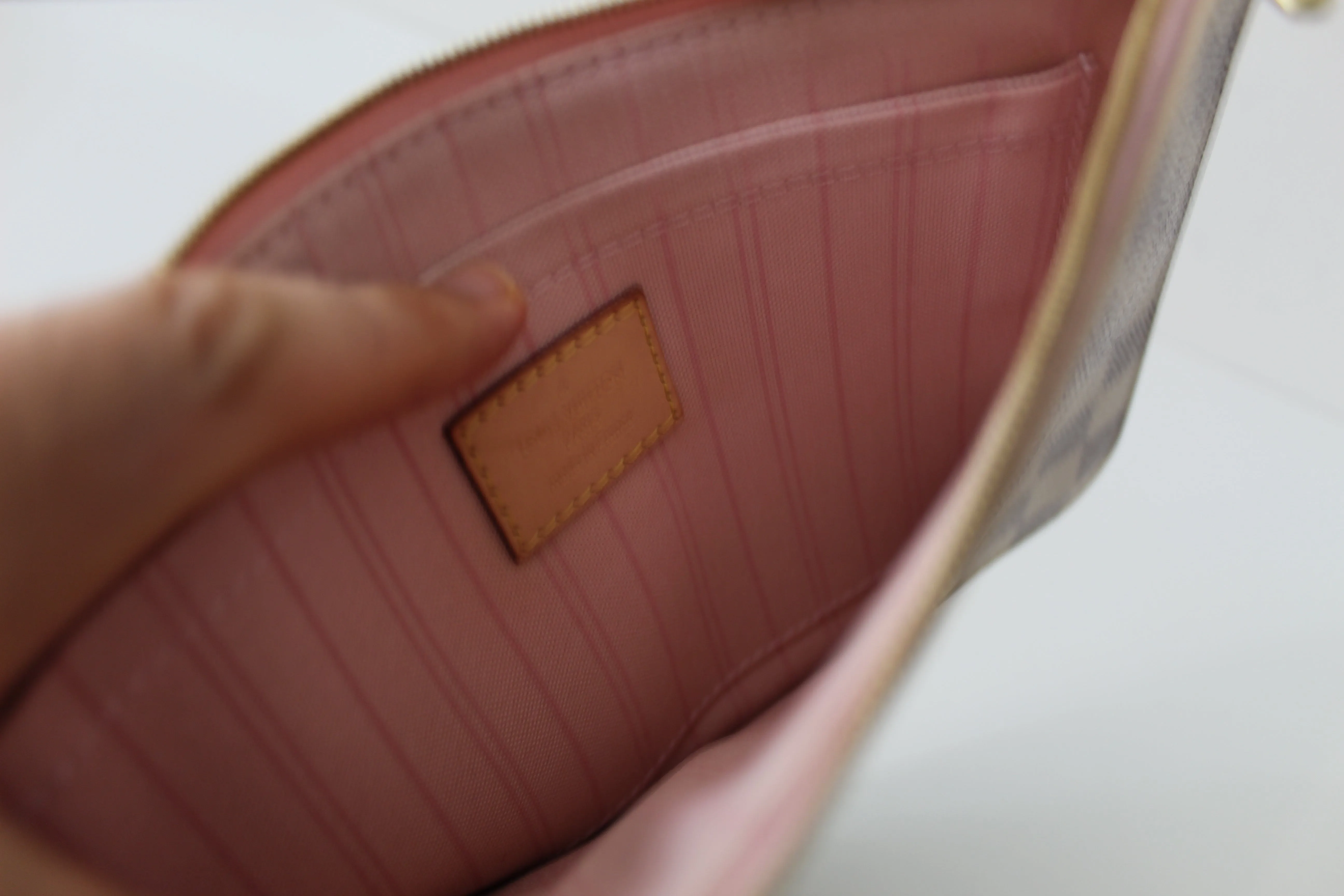 Louis Vuitton Azur Neverfull Wristlet