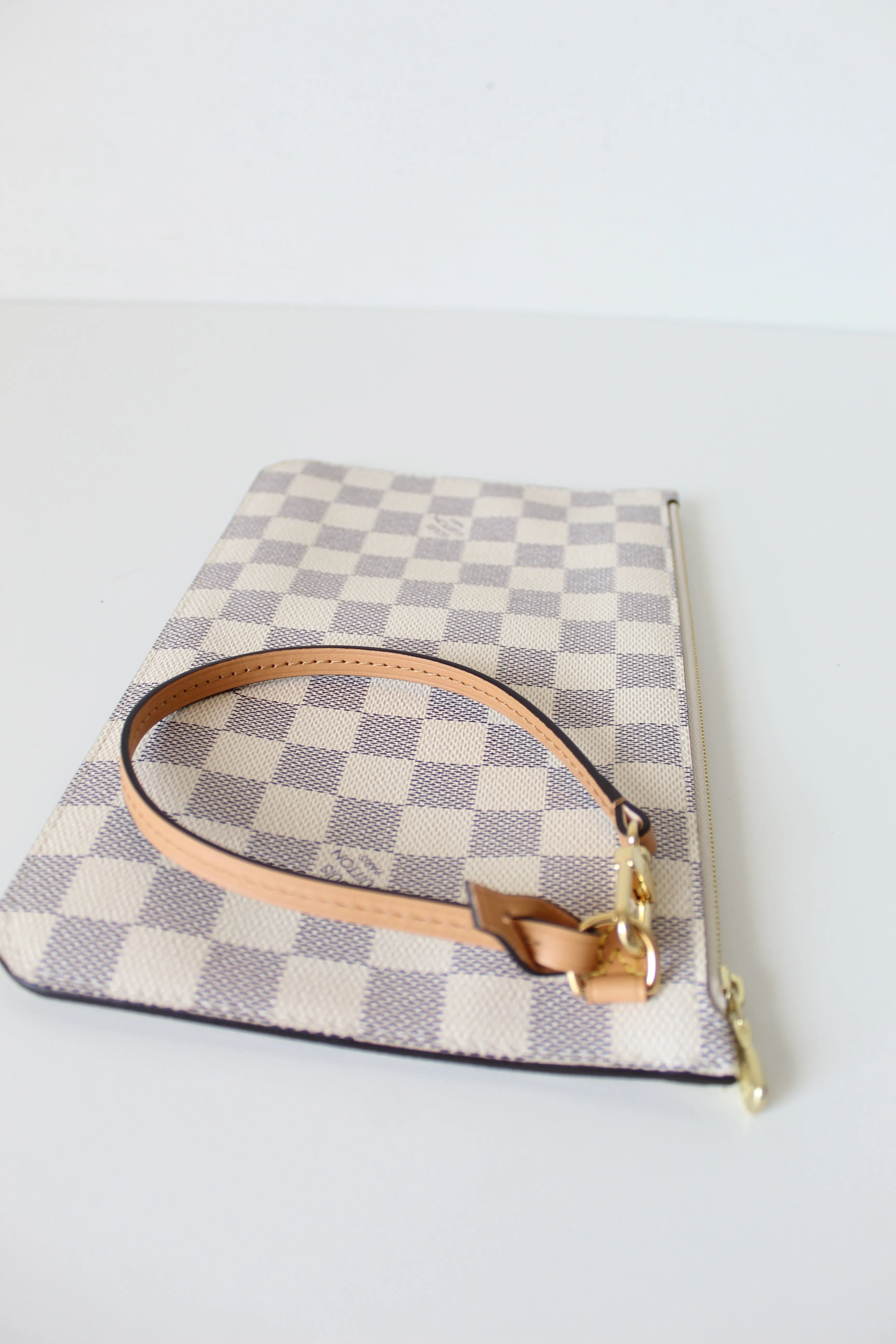 Louis Vuitton Damier Azur Neverfull Pouch