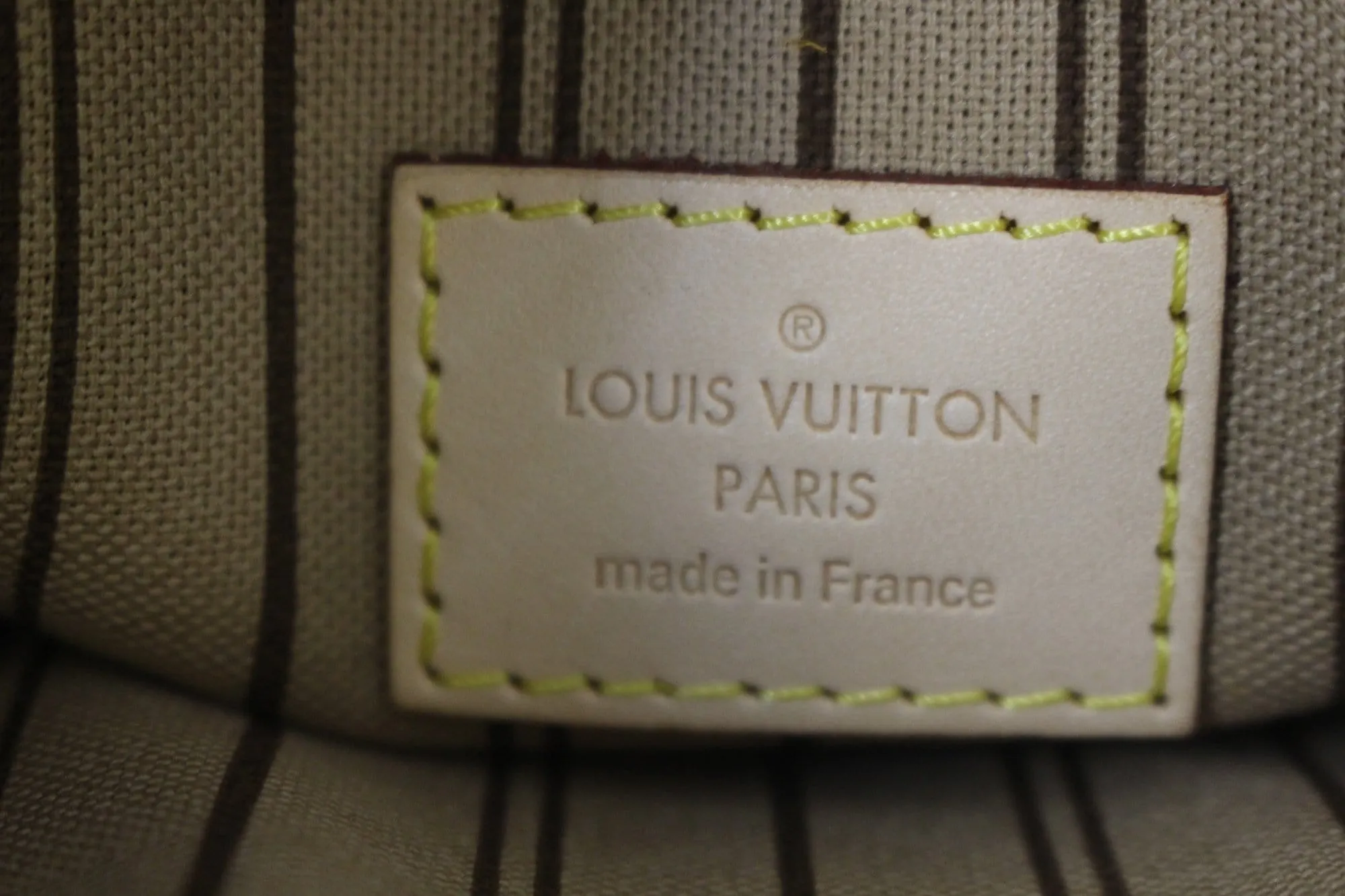 LOUIS VUITTON Monogram Canvas Pochette Wristlet Pouch Neverfull MM