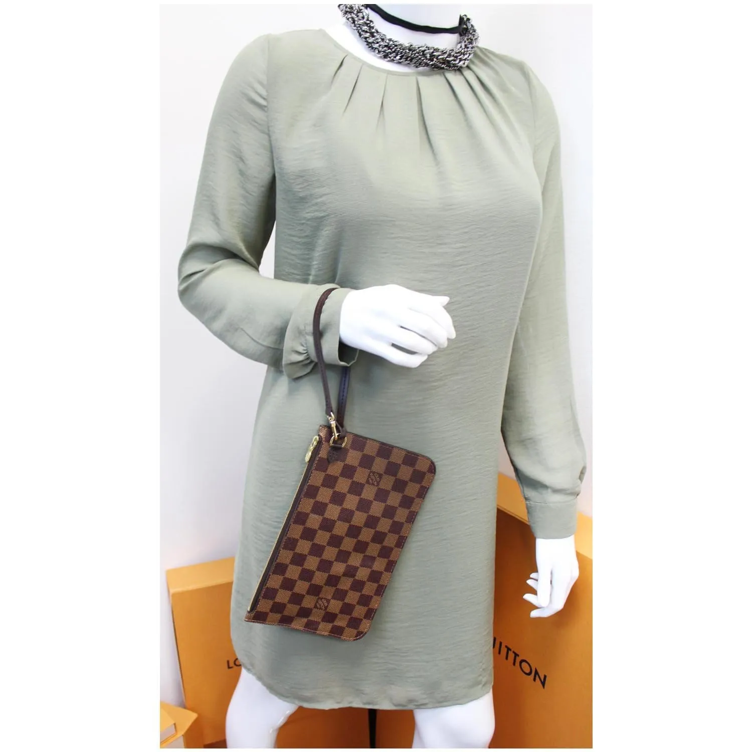 LOUIS VUITTON Pochette Wristlet Pouch Damier Ebene Neverfull MM Brown