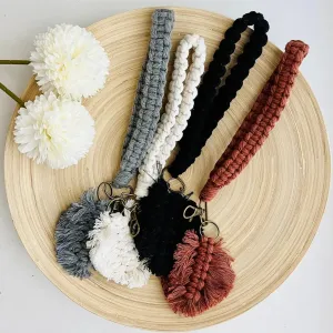 Macrame Leaf Wristlet Keychain