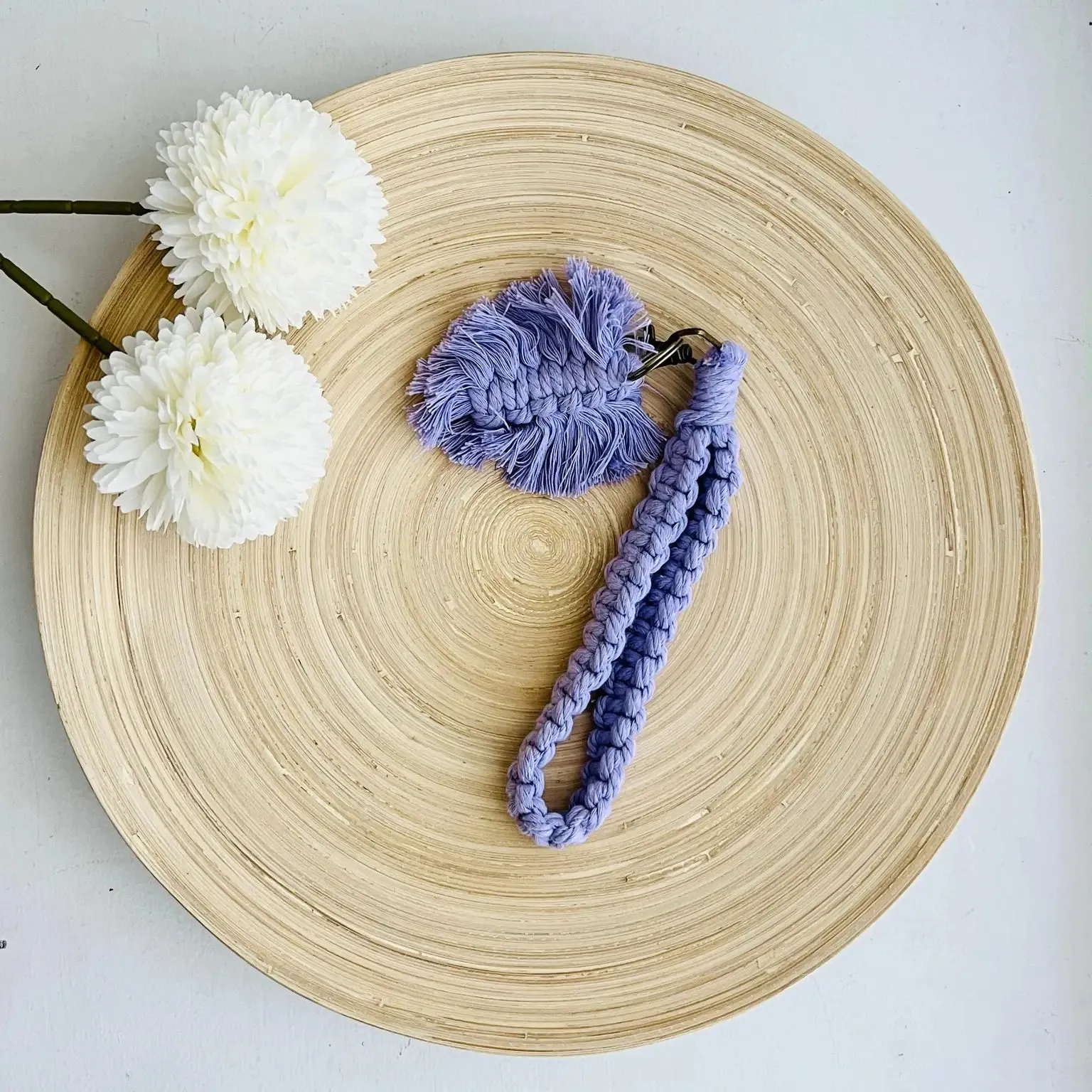 Macrame Leaf Wristlet Keychain
