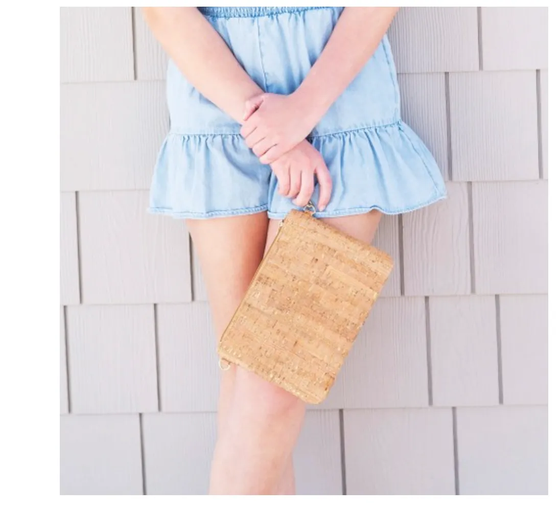 Madeline Wristlet - Cork