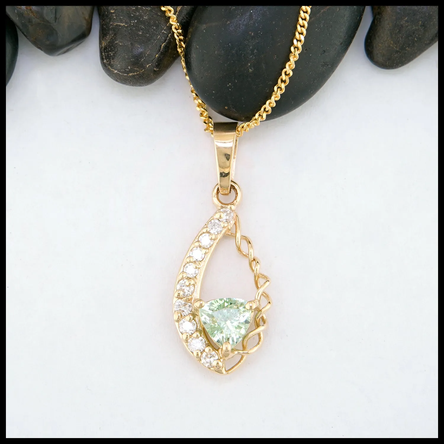 Mint Garnet and Diamonds Gold Frame Pendant