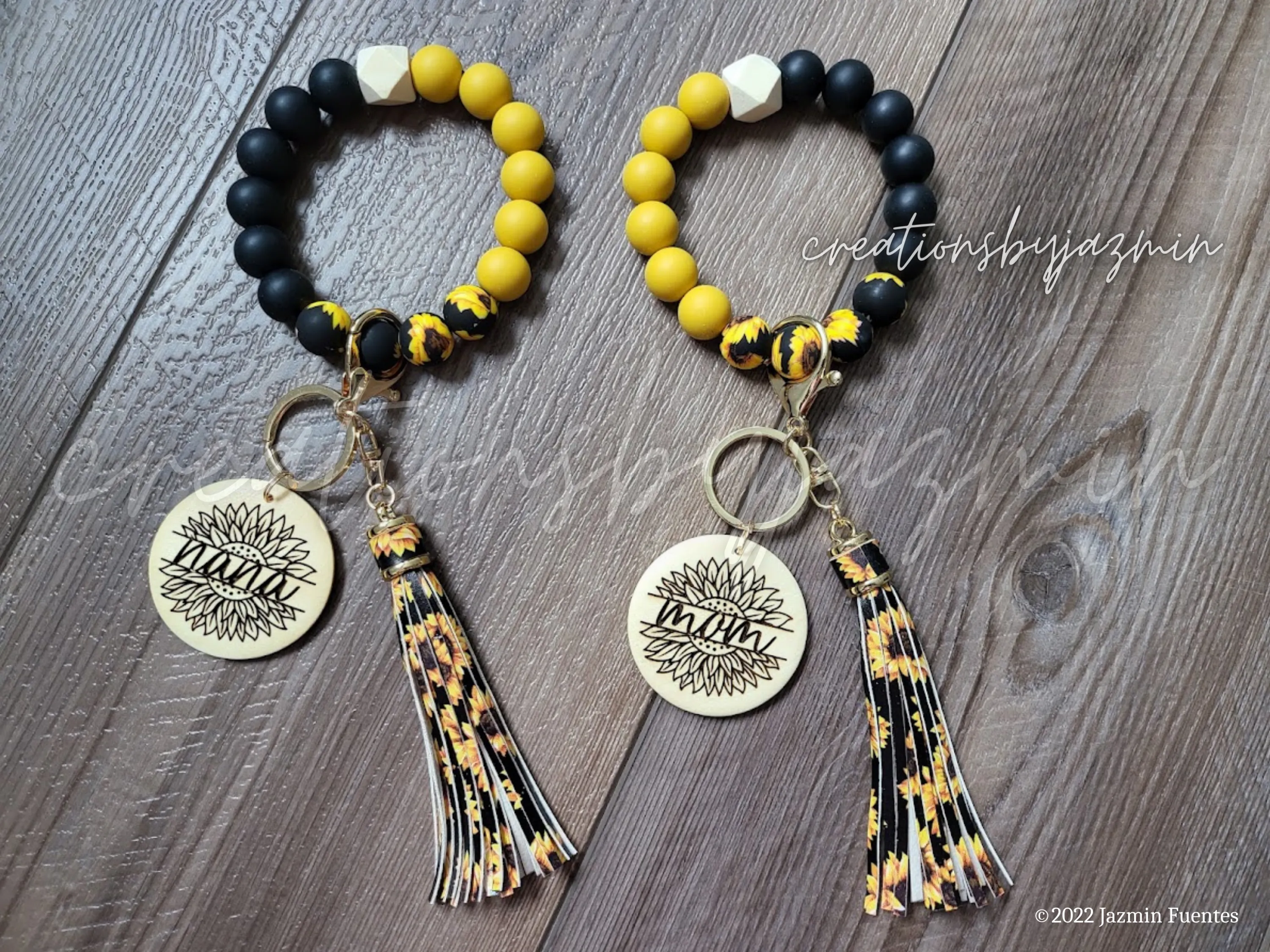 Mother's Day Gift, Mom Sunflower Personalized Keychain Wristlet