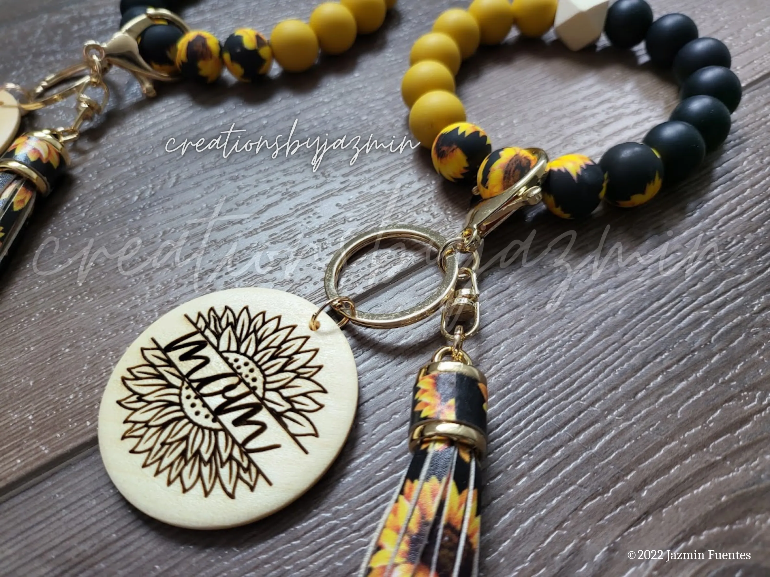 Mother's Day Gift, Mom Sunflower Personalized Keychain Wristlet