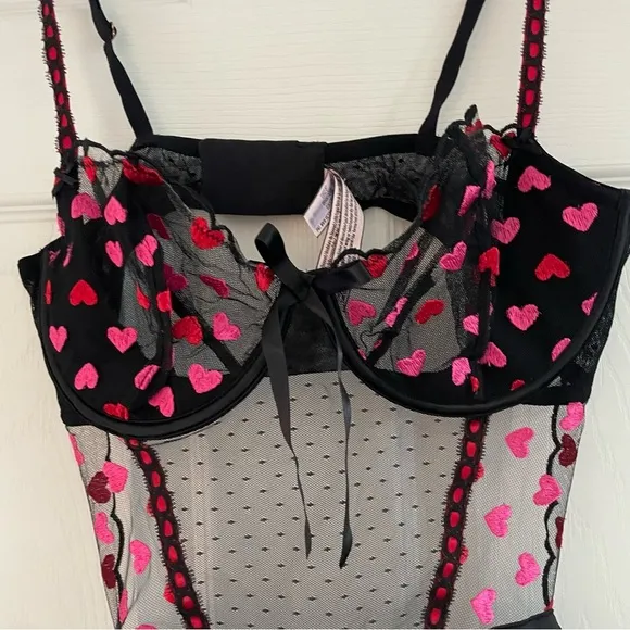 New! Victoria's Secret Heart Cupid Lace Wicked Apron Babydoll Slip 22846