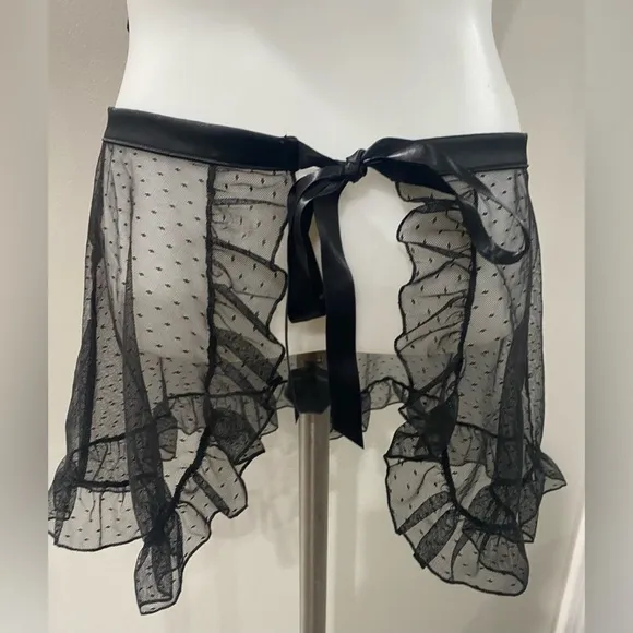 NWOT! Victoria‎ Secret Valentine’s Day Collection Heart Lingerie