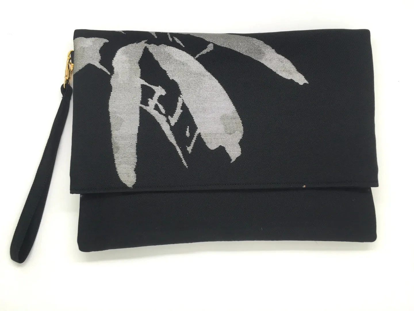 Ookii Kuukou Large Folding Wristlet Clutch 4107E