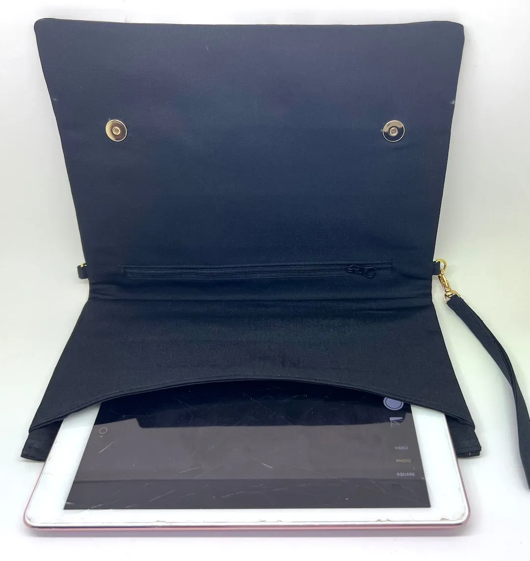 Ookii Kuukou Large Folding Wristlet Clutch 4107E